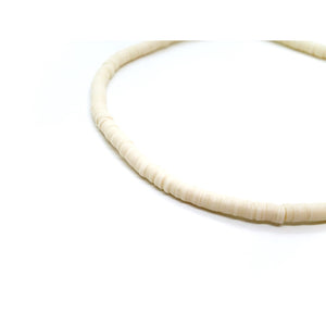 Collier surfeur ras de cou  perles Heishi blanc ivoire