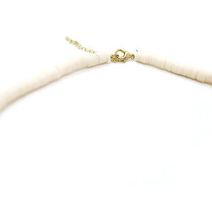 Collier surfeur ras de cou  perles Heishi blanc ivoire